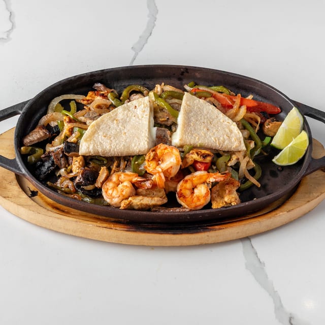 Fajitas Cielo, Mar Y Tierra.