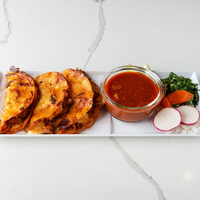 Quesabirria Tacos Y Consome.